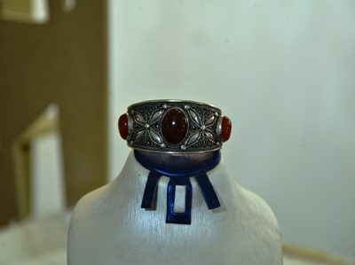 سوار من الفضة